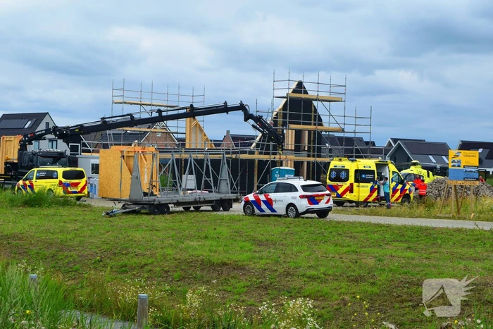 Traumahelikopter landt voor medisch noodgeval