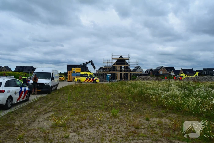 Traumahelikopter landt voor medisch noodgeval