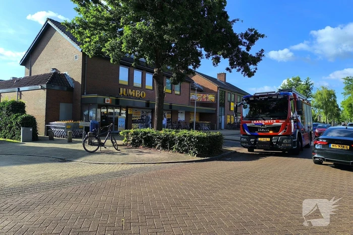 Supermarkt ontruimd vanwege vreemde lucht
