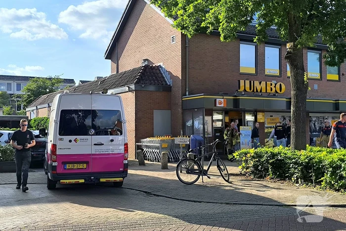 Supermarkt ontruimd vanwege vreemde lucht