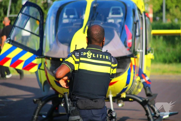 Zwaargewonde bij aanrijding met lijnbus