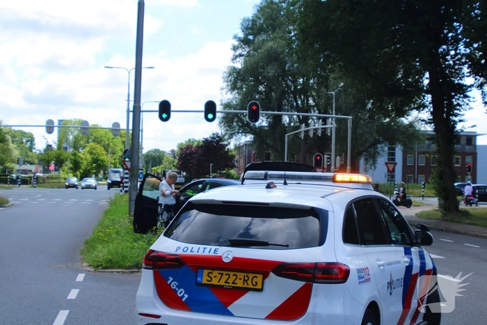 Auto's beschadigd in aanrijding