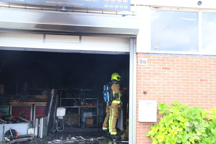 Brand in bijgebouw snel opgeschaald