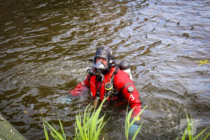 Verdachte springt water in