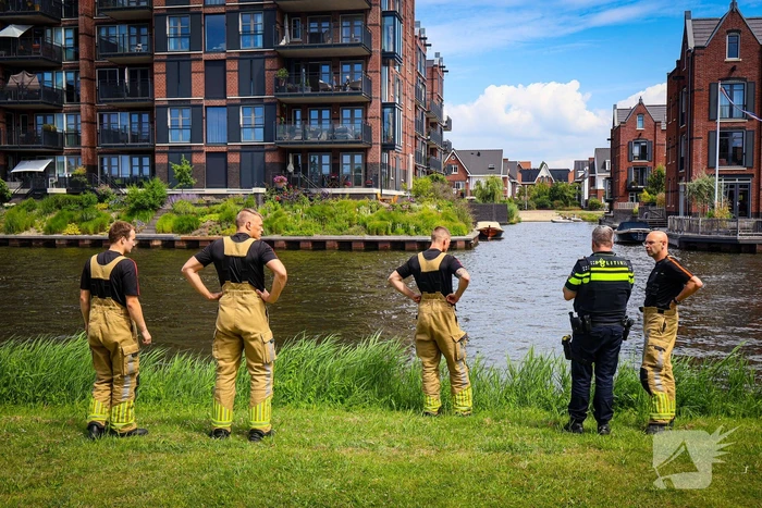 Verdachte springt water in