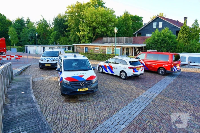 Brandweer onderzoekt geur, zorgen om welzijn dieren