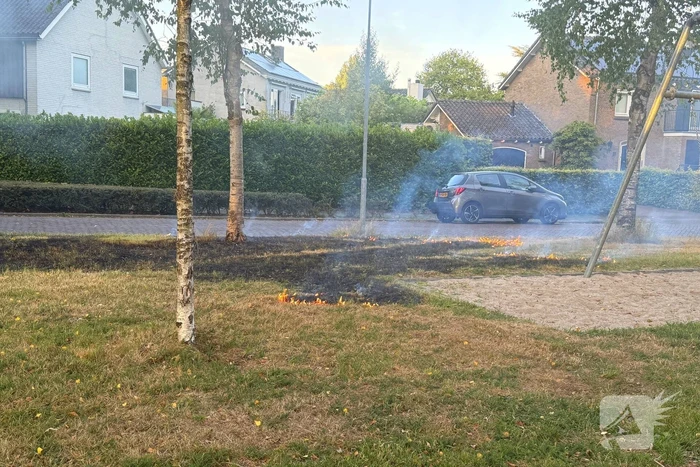 Flink aantal hooibalen in brand