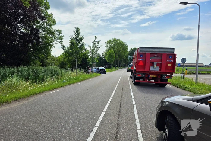 Ongeluk met tractor, auto en microcar