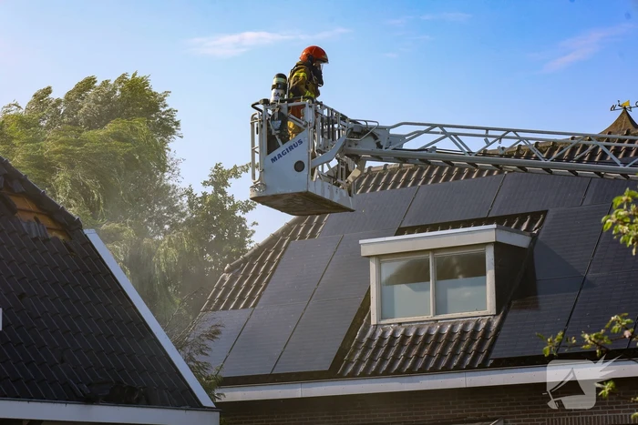 Woningbrand leidt tot grote inzet van hulpdiensten