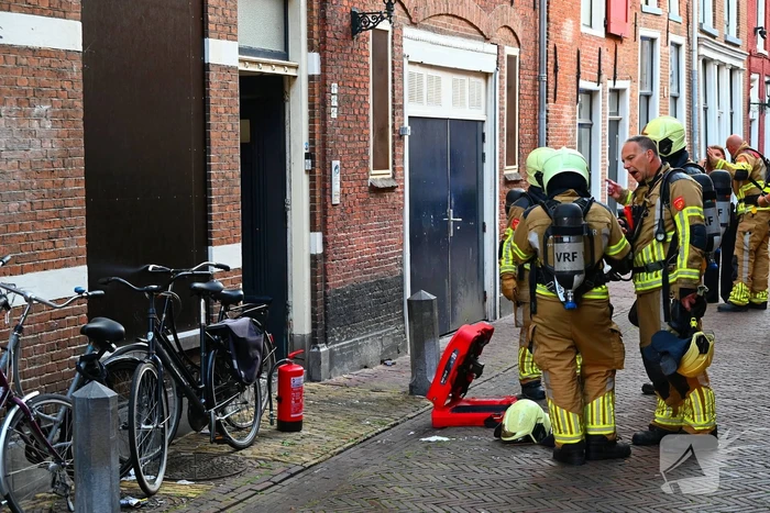 Brandweer dooft vuur in woning