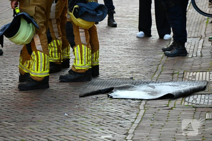 Brandweer dooft vuur in woning