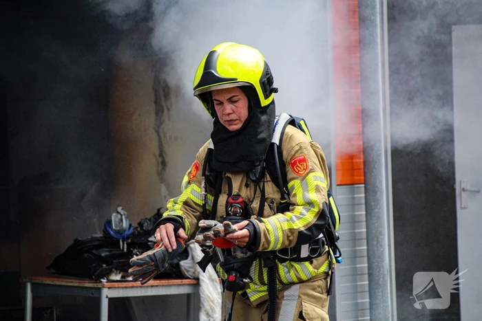 Grote brand in bedrijfsverzamelgebouw