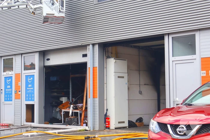 Grote brand in bedrijfsverzamelgebouw