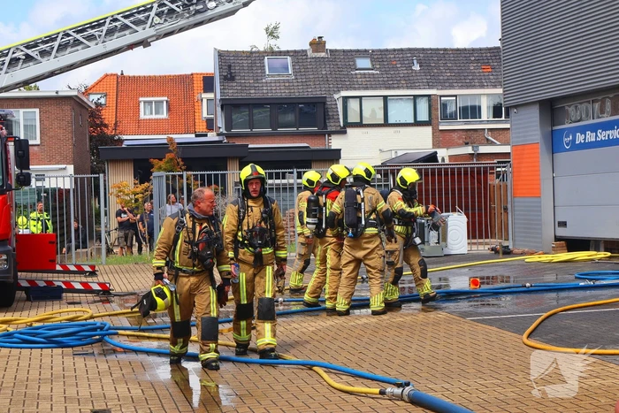 Grote brand in bedrijfsverzamelgebouw