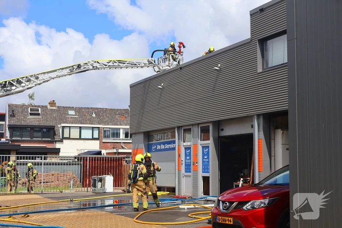 Grote brand in bedrijfsverzamelgebouw