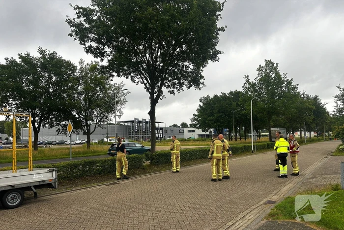 Dier in nood gered met ladderwagen