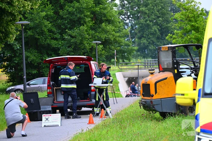 Brand verwoest loods vol stro
