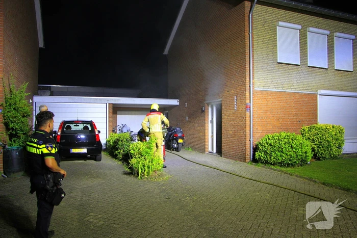 Veel rookontwikkeling in woning door vergeten pan op fornuis