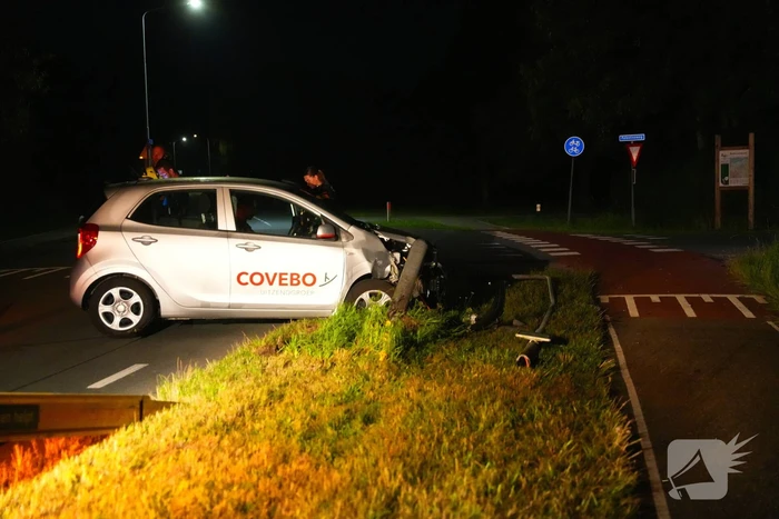 Lantaarnpaal sneuvelt bij ongeval