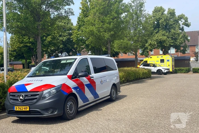 Traumahelikopter landt in woonwijk