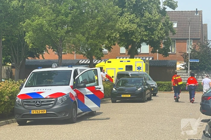 Traumahelikopter landt in woonwijk