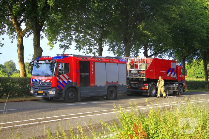 Autobrand verwoest voertuig
