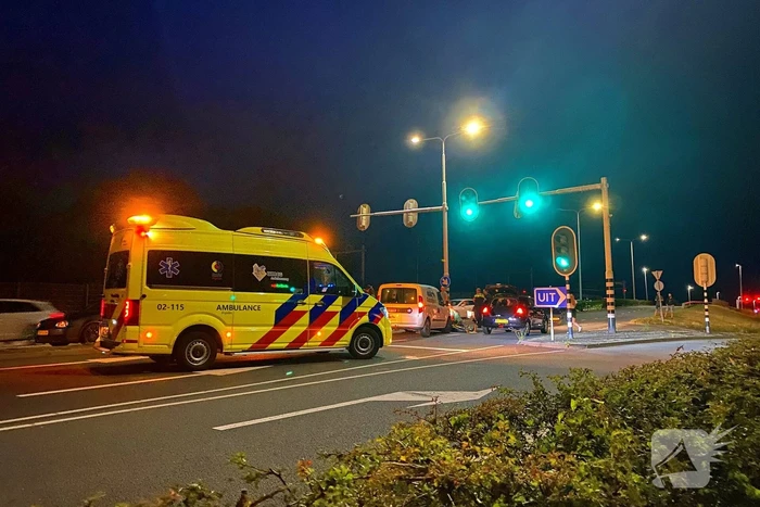 Twee gewonden bij auto-ongeluk