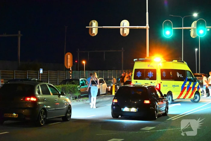 Twee gewonden bij auto-ongeluk