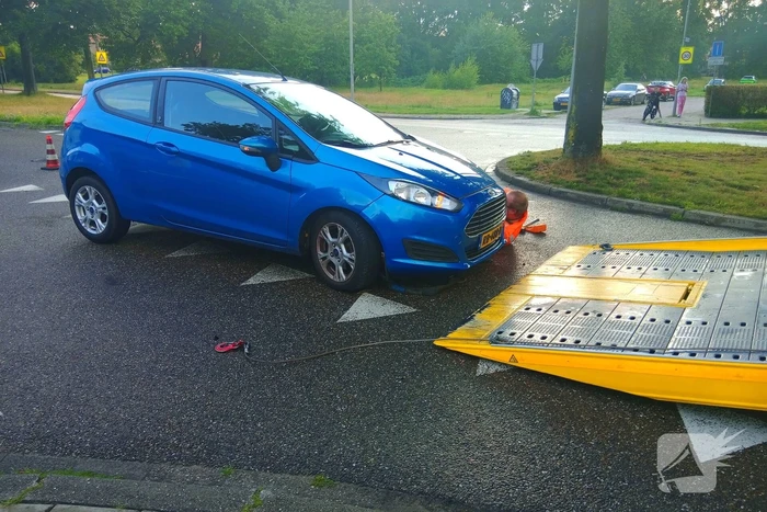 Veel schade bij aanrijding tussen twee voertuigen