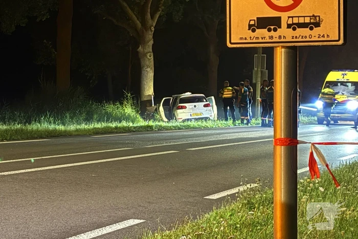 Bestuurder overleden bij eenzijdig ongeval