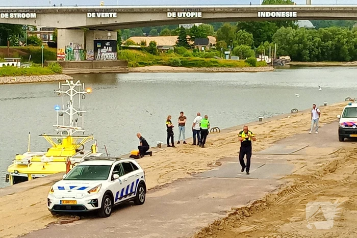 Lichaam gevonden in het water