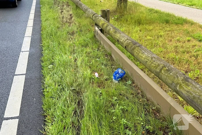 Motorrijder verliest controle in bocht