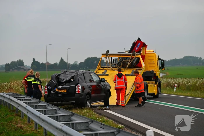 Auto crasht nabij nieuwe afslag