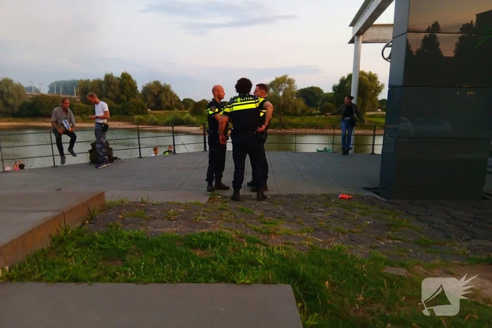 Politie grijpt in na melding geweld