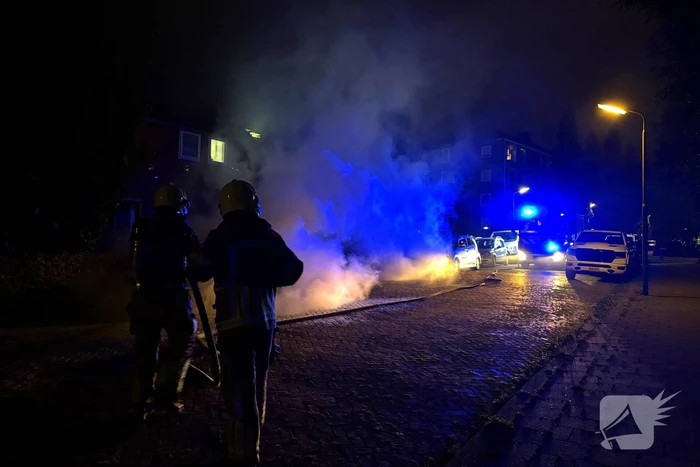 Motorcompartiment brandt volledig uit