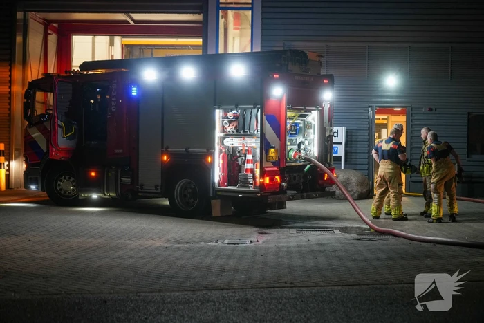 Brand in fabriek snel onder controle