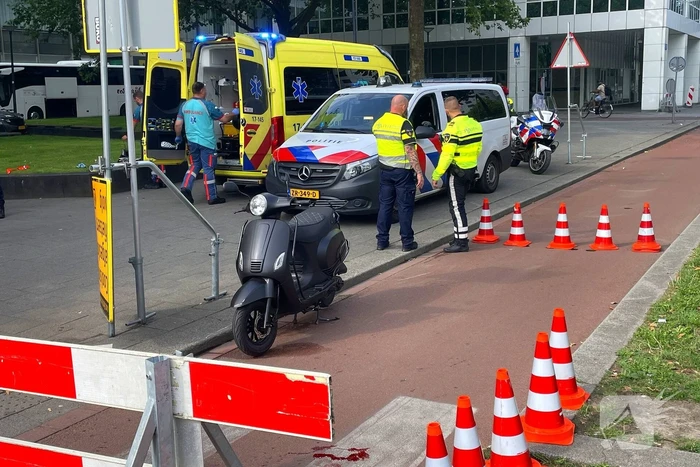 Zwaargewonden na botsing tussen fietser en scooter