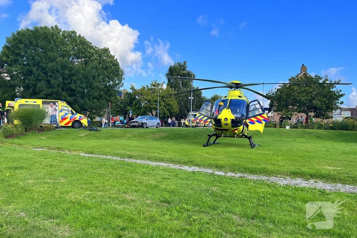 Brommerrijder zwaargewond bij aanrijding