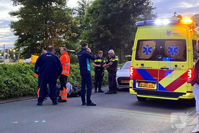 Scooterrijder gewond bij botsing met auto