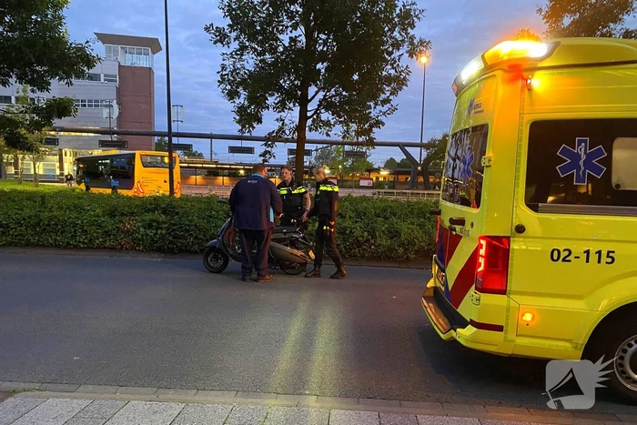 Scooterrijder gewond bij botsing met auto