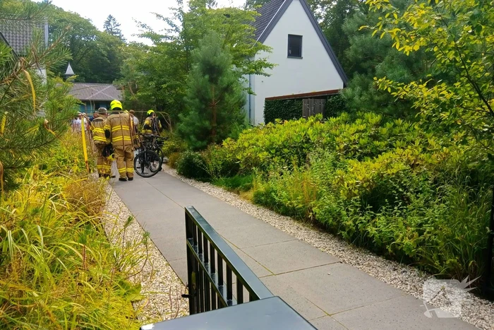 Oplettende omstanders blussen fietsbrand