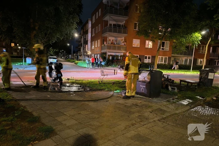 Brandend grofvuil snel geblust
