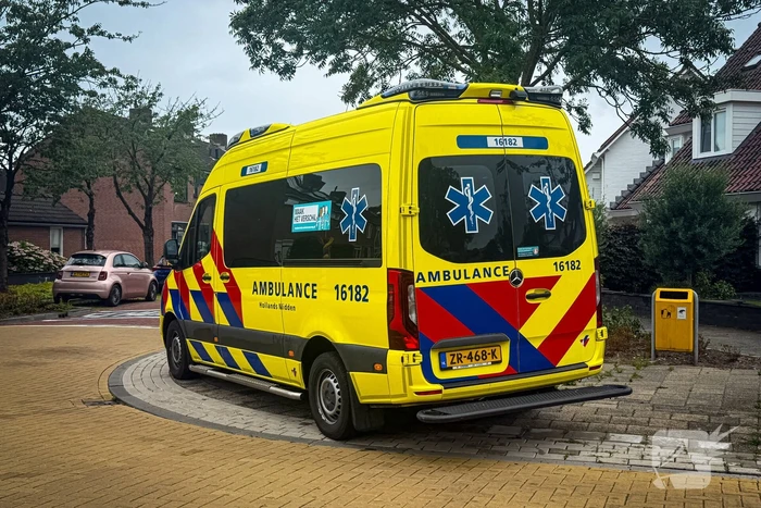 Postbezorger gewond na val