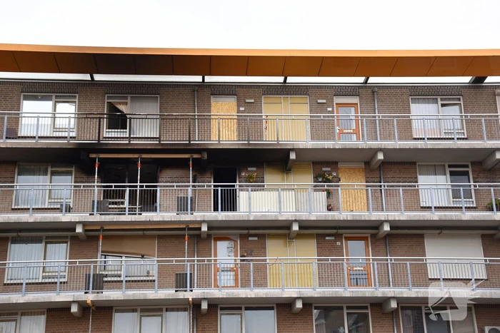 Zeer grote brand in flatwoning
