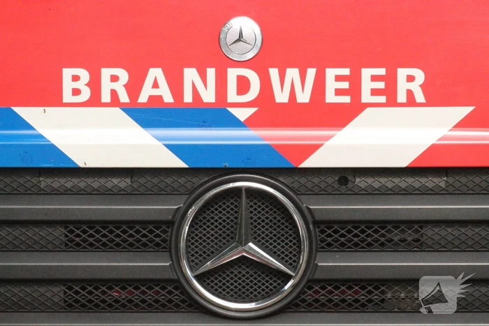 Flinke rook bij brand in touringbus