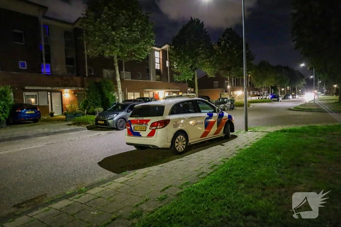 Benzinefles ontploft bij woning