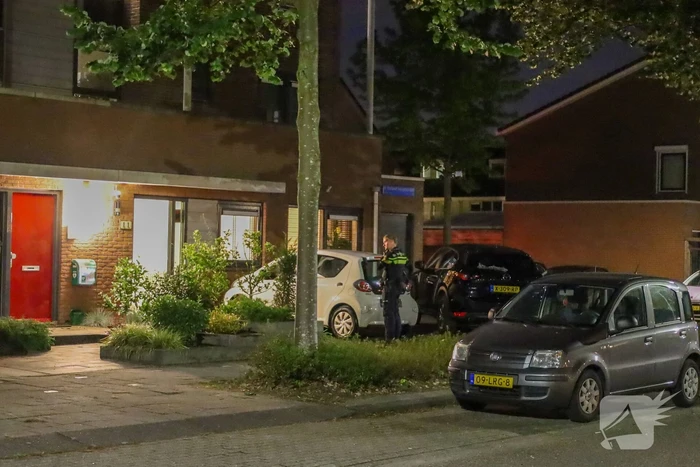 Benzinefles ontploft bij woning
