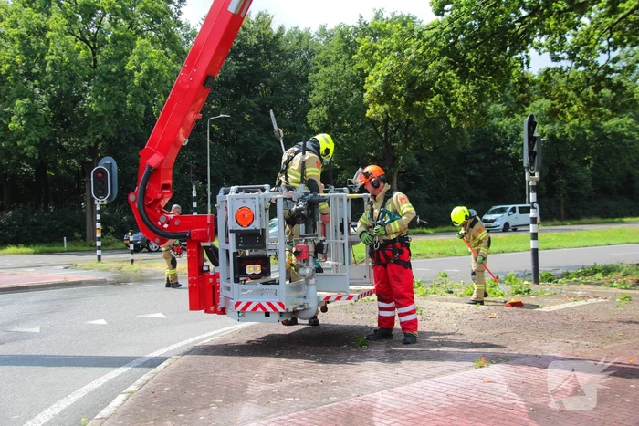 Provinciale weg deels afgesloten door stormschade