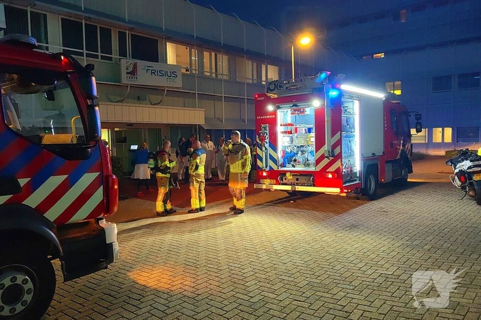 Taxibus volledig in vlammen op