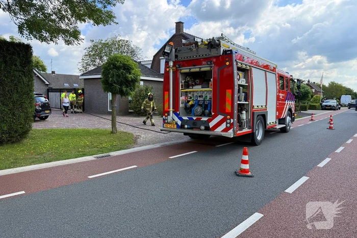 Buitenbrand veroorzaakt door onkruidverbranding